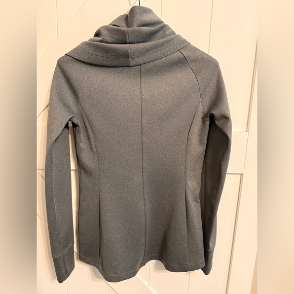 Spyder Cowl Neck Pullover Women’s Medium Gray Athletic Ski Layer Stretch Top - Picture 5 of 7